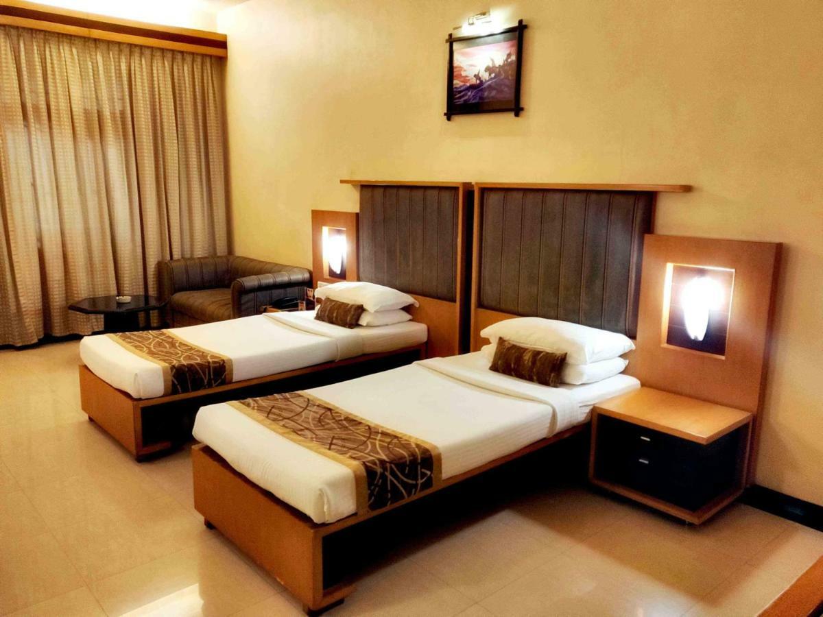 Malligi,Hampi Хоспет Екстериор снимка